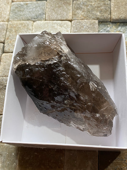 SMOKE QUARTZ : GLENFARG, OCHIL HILLS, PERTH&KINROSS, SCOTLAND 150g MF4806