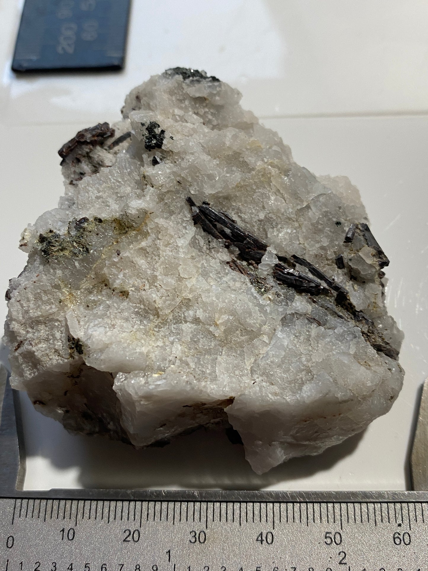 RUTILE ON QUARTZ : LACHAN NA LAIRGIE, PERTHSHIRE, SCOTLAND  106g MF4808