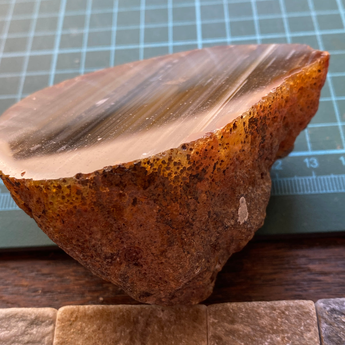 AGATE NODULE : NURA, KARAGANDA REGION, KAZAKHSTAN. 303g. MF5412