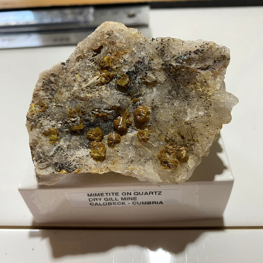 MIMETITE ON QUARTZ : DRY GILL MINE, CALDBECK, ALLERDALE, CUMBRIA  174g MF5414