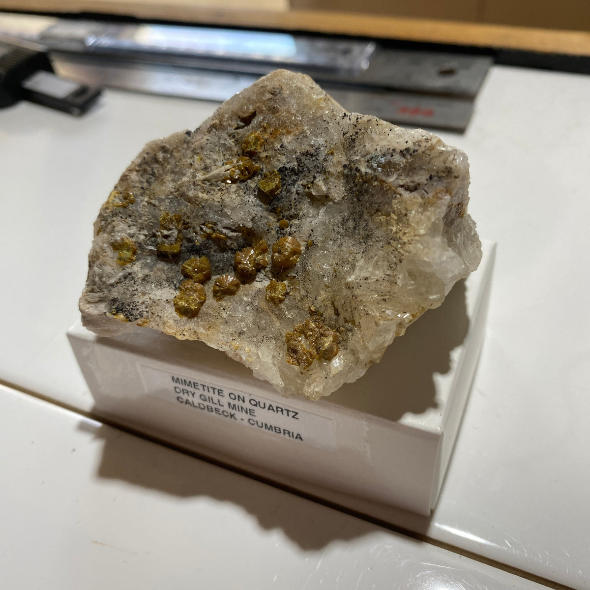 MIMETITE ON QUARTZ : DRY GILL MINE, CALDBECK, ALLERDALE, CUMBRIA  174g MF5414