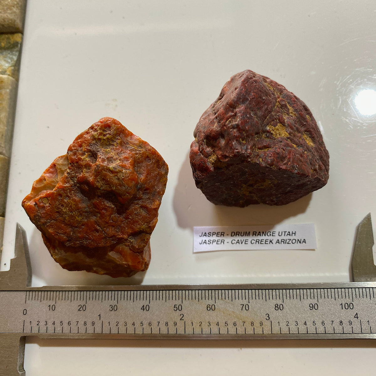JASPER x 2 SPECIMENS FROM THE U.S.A.  138g. MF5415