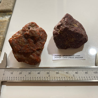 JASPER x 2 SPECIMENS FROM THE U.S.A.  138g. MF5415
