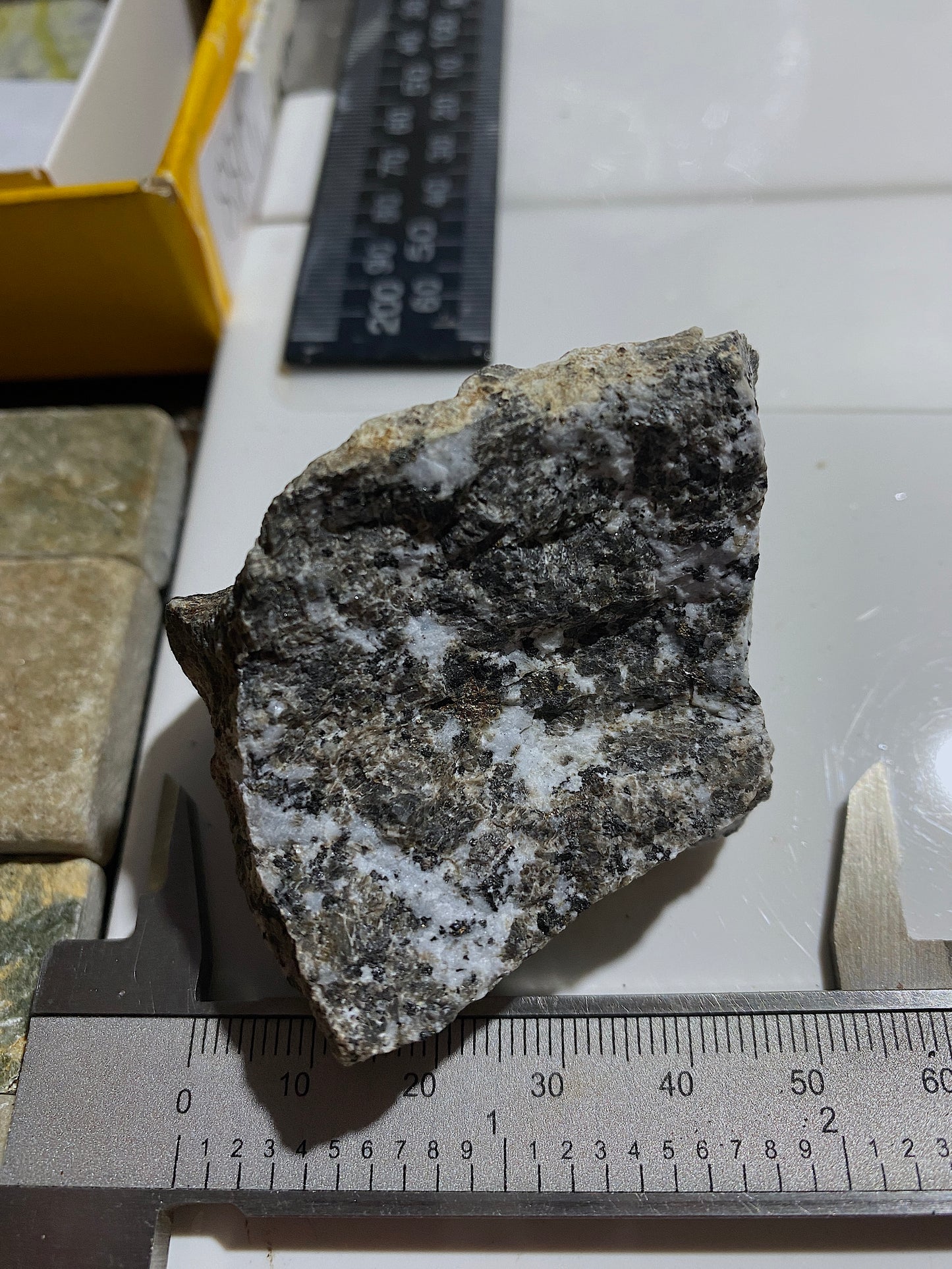 VISHNEVITE : LOCH BORROLAN COMPLEX, HIGHLAND, SCOTLAND  94g MF4811