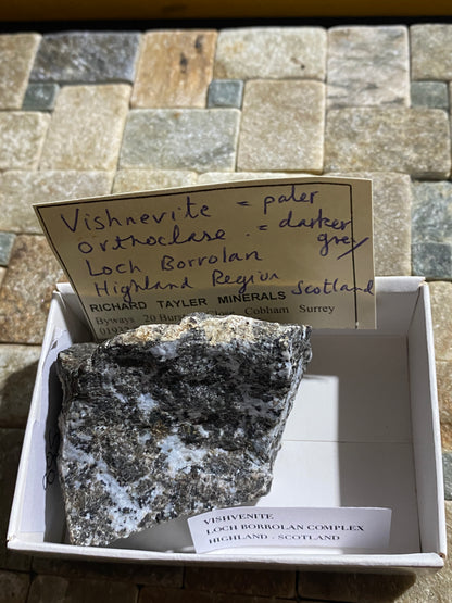 VISHNEVITE : LOCH BORROLAN COMPLEX, HIGHLAND, SCOTLAND  94g MF4811