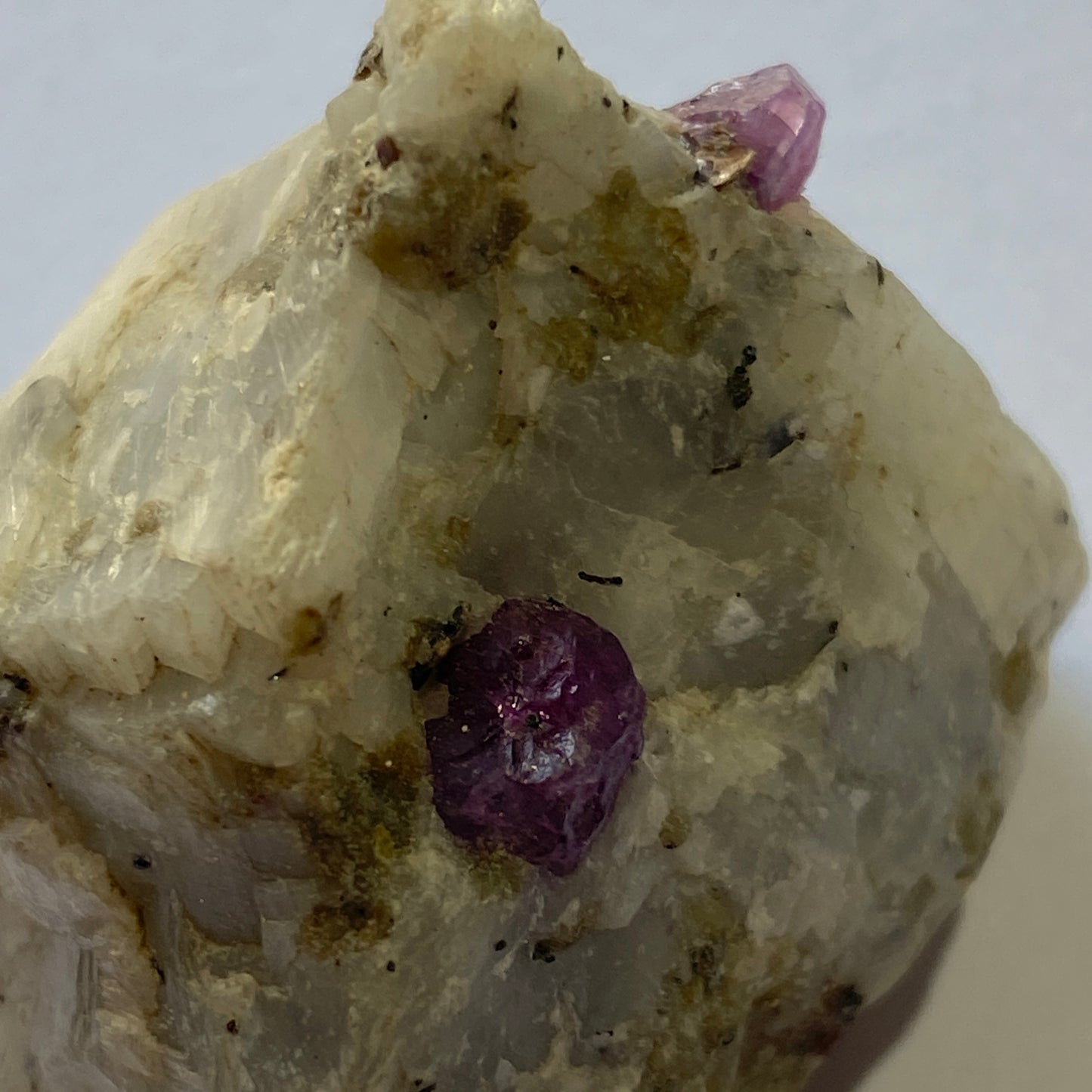 RUBY CORUNDUM ON MATRIX - HUNZA VALLEY, GILGIT-BALTISTAN, PAKISTAN  29g MF9946