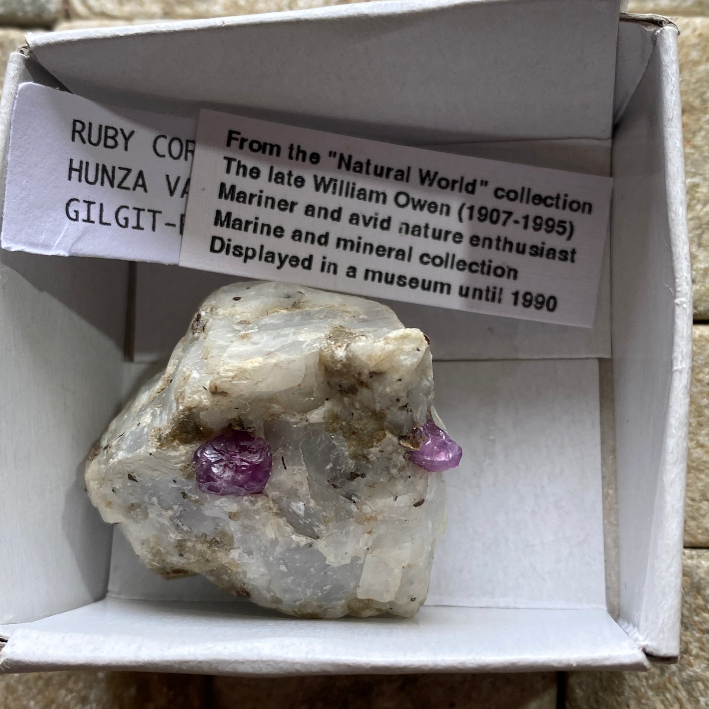 RUBY CORUNDUM ON MATRIX - HUNZA VALLEY, GILGIT-BALTISTAN, PAKISTAN  29g MF9946
