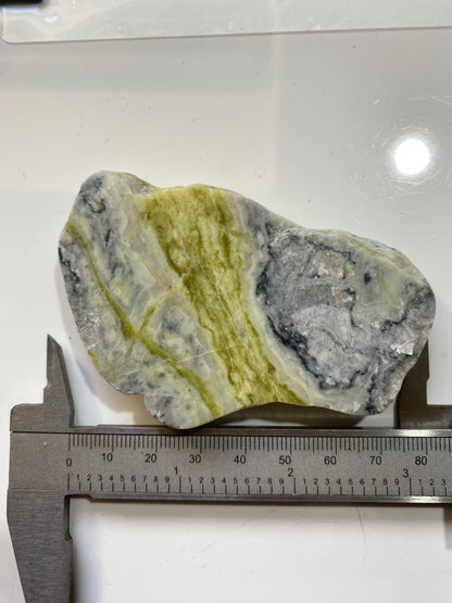 SKYE MARBLE : TORRIN, ISLE OF SKYE, SCOTLAND  78g. MF4813