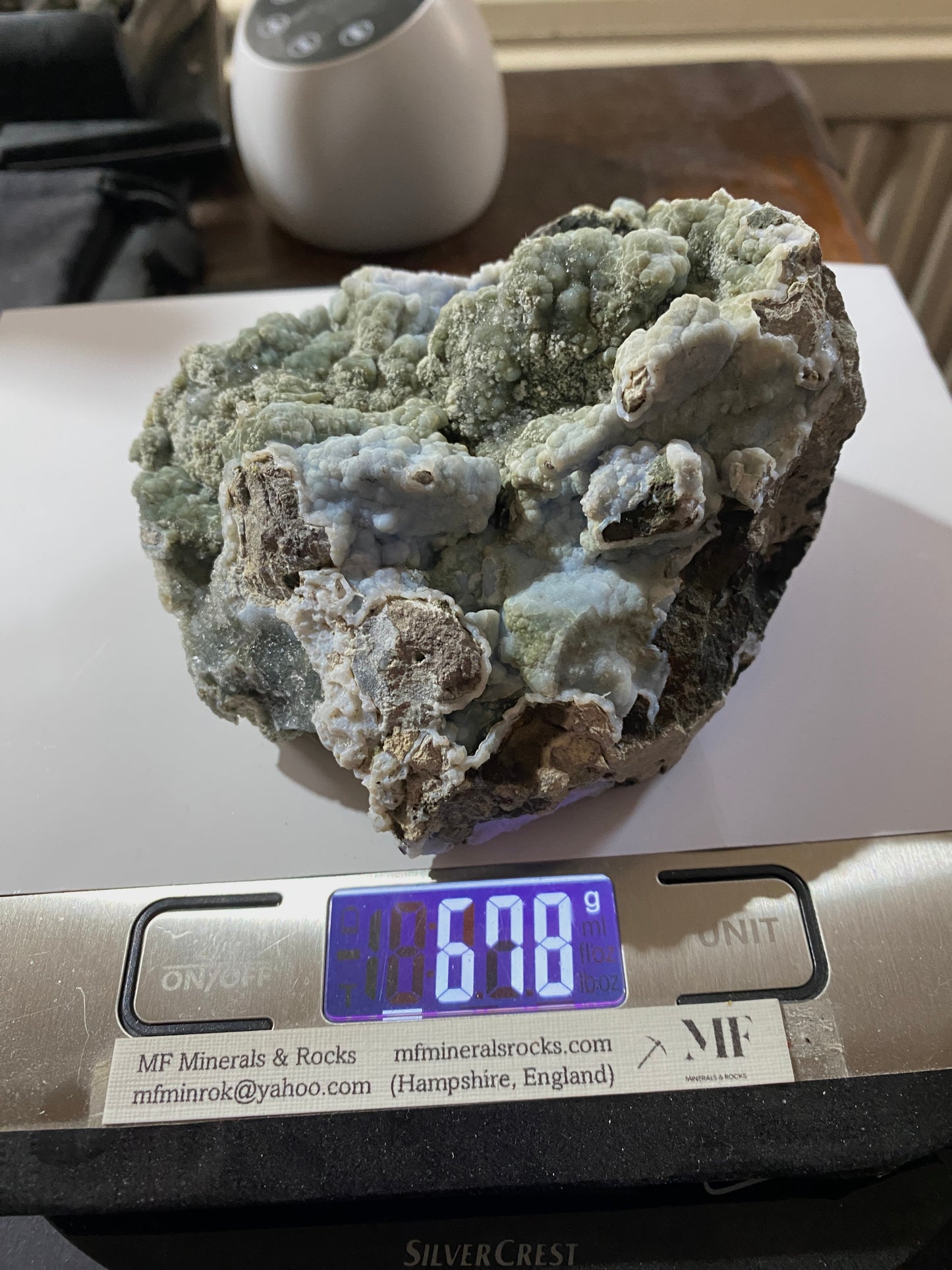 BOTRYOIDAL CHALCEDONY : NUNS PASS, CARSAIG, ISLE OF MULL, SCOTLAND 678g MF4815