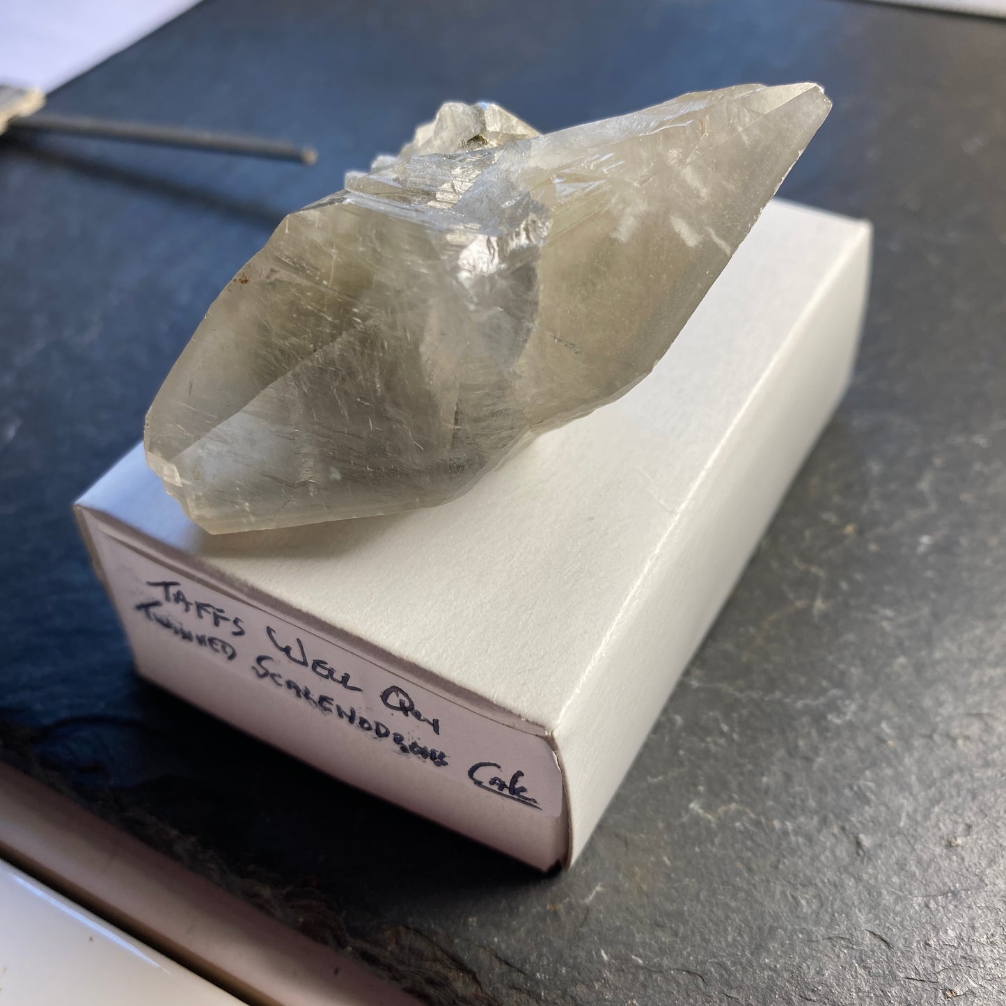 CALCITE TWINNED SCALENOHEDRONS, TAFFS WELL QUARRY, WALES, U.K.