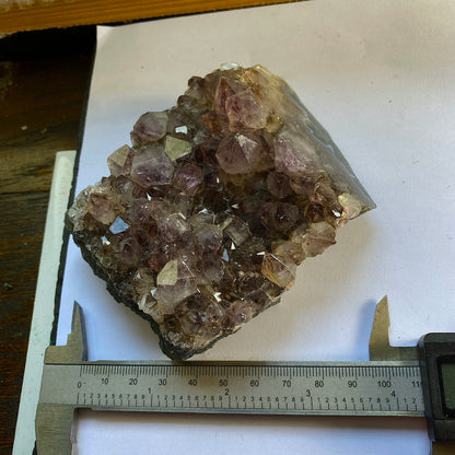 AMETHYST QUARTZ CRYSTAL ASSEMBLAGE.  AMETISTA, BRAZIL 343g MF1516