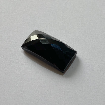 BLACK SPINEL NATURAL GEMSTONE - UVA PROVINCE, SRI LANKA  15.32Ct MFG5219