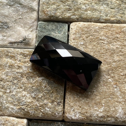 BLACK SPINEL NATURAL GEMSTONE - UVA PROVINCE, SRI LANKA  15.32Ct MFG5219