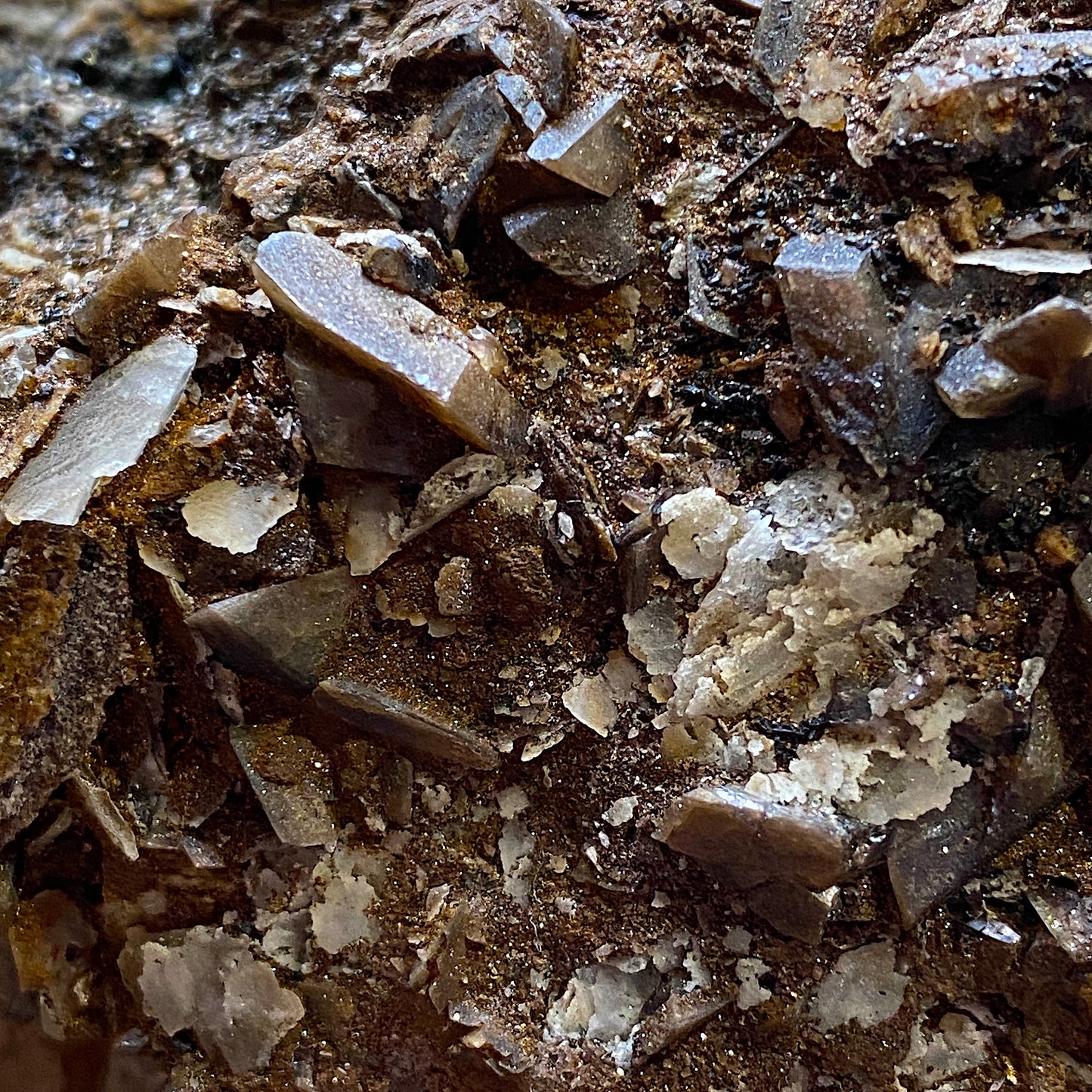 TITANITE WITH CALCITE [ETC] FROM DODO MINE, SARANPAUL, RUSSIA 405g  MF9856B