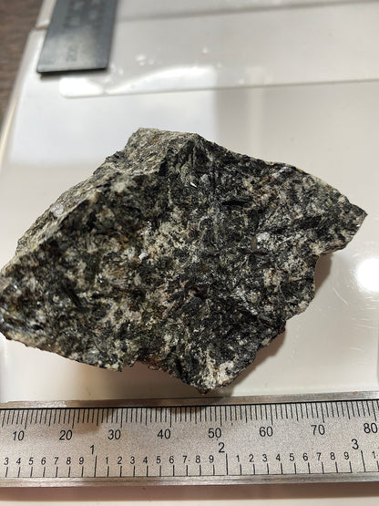 LUGARITE [VARIETY OF TESCHENITE] : LUGAR HILL, AYRSHIRE, SCOTLAND 148g MF4820