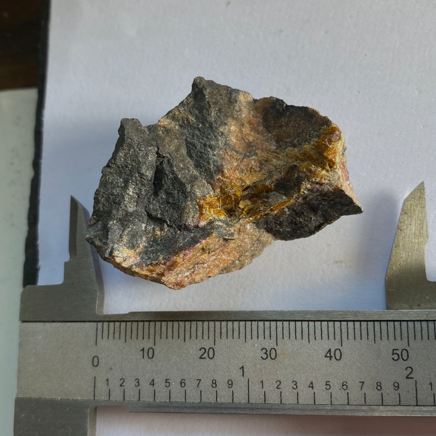 FERRI-GHOSEITE ( PARVOWINCHITE), LOWER SCERSCEN GLACIER, ITALY. 34g MF1518