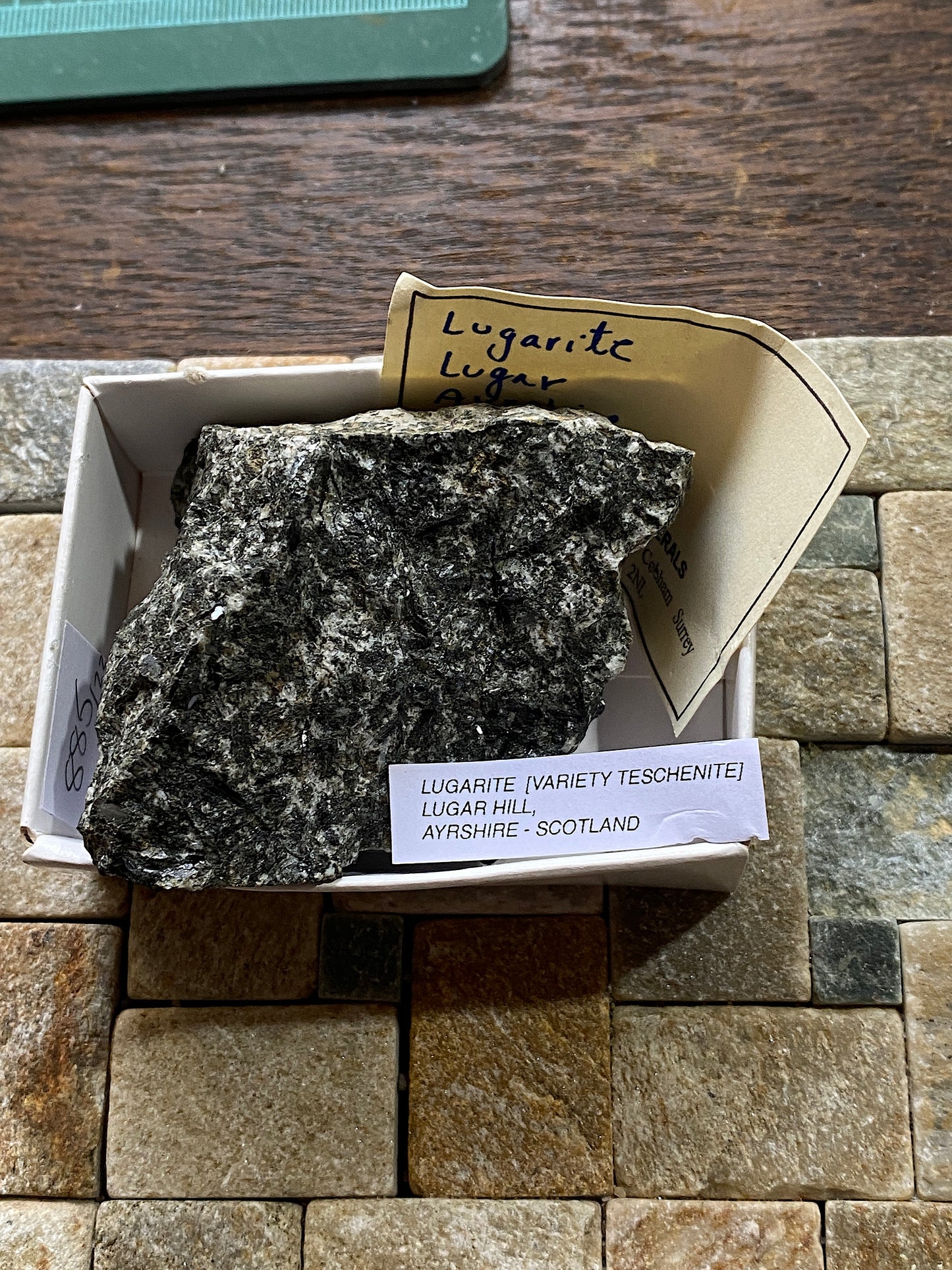 LUGARITE [VARIETY OF TESCHENITE] : LUGAR HILL, AYRSHIRE, SCOTLAND 148g MF4820