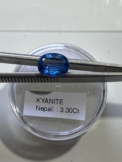 KYANITE GEMSTONE : KALI DANGAKI GORGE, MUSTANG DISTRICT, NEPAL 3.30Ct MFG4801