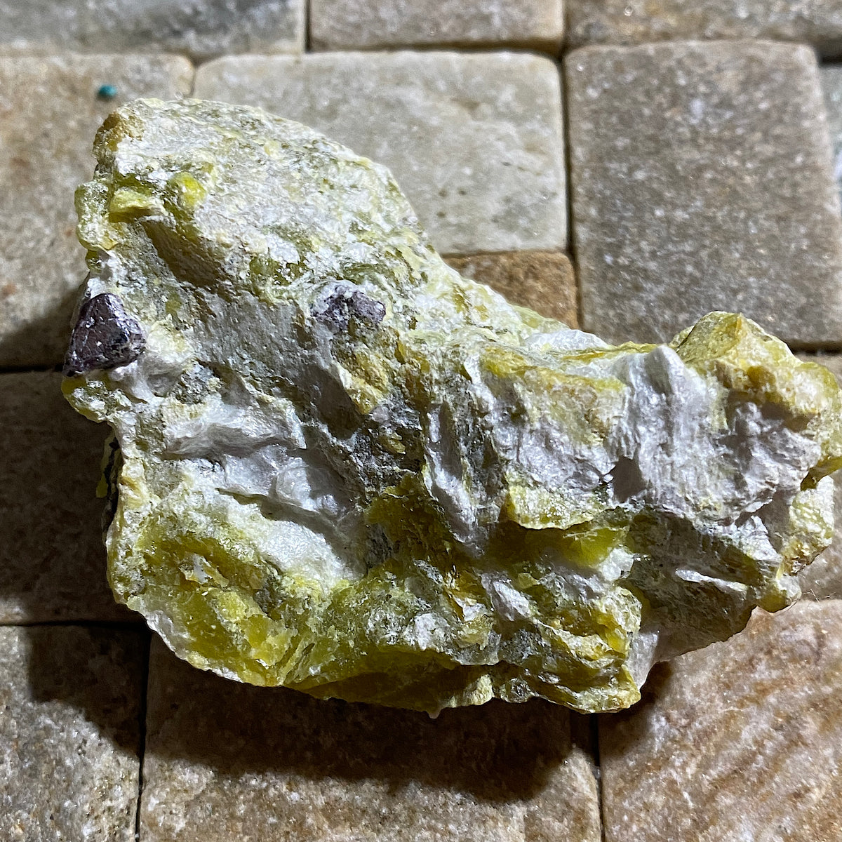 HYDROTALCITE/LIZARDITE : DYPINGDAL DEPOSIT, SNARUM, MODUM, NORWAY  46g MF5426