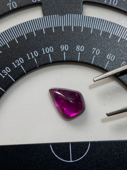 RHODOLITE GARNET GEMSTONE : TRAT PROVINCE, THAILAND  3.06Ct MFG4803