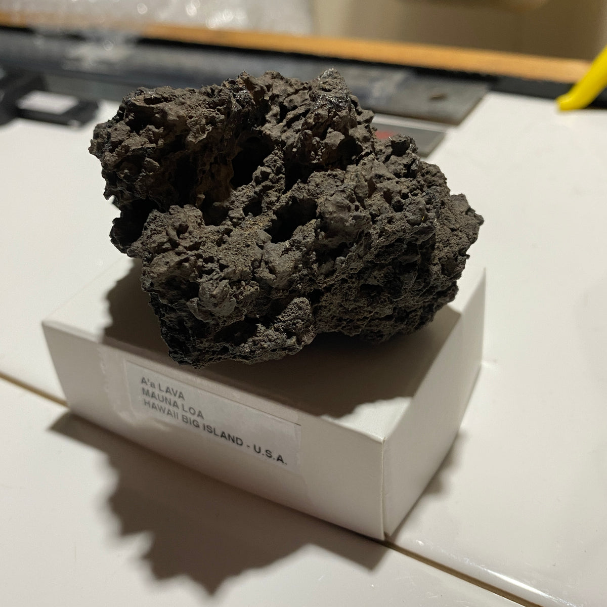 A'a LAVA FROM MAUNA LOA, THE BIG ISLAND, HAWAII,  183g MF5428