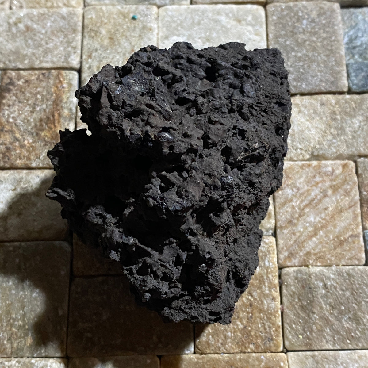 A'a LAVA FROM MAUNA LOA, THE BIG ISLAND, HAWAII,  183g MF5428