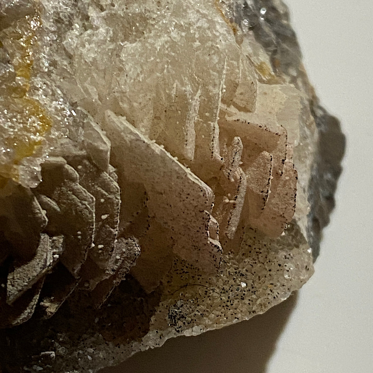 CALCITE ON QUARTZ : WHEAL EDWARD, BOTALLACK, ST JUST, CORNWALL,  79g MF5429