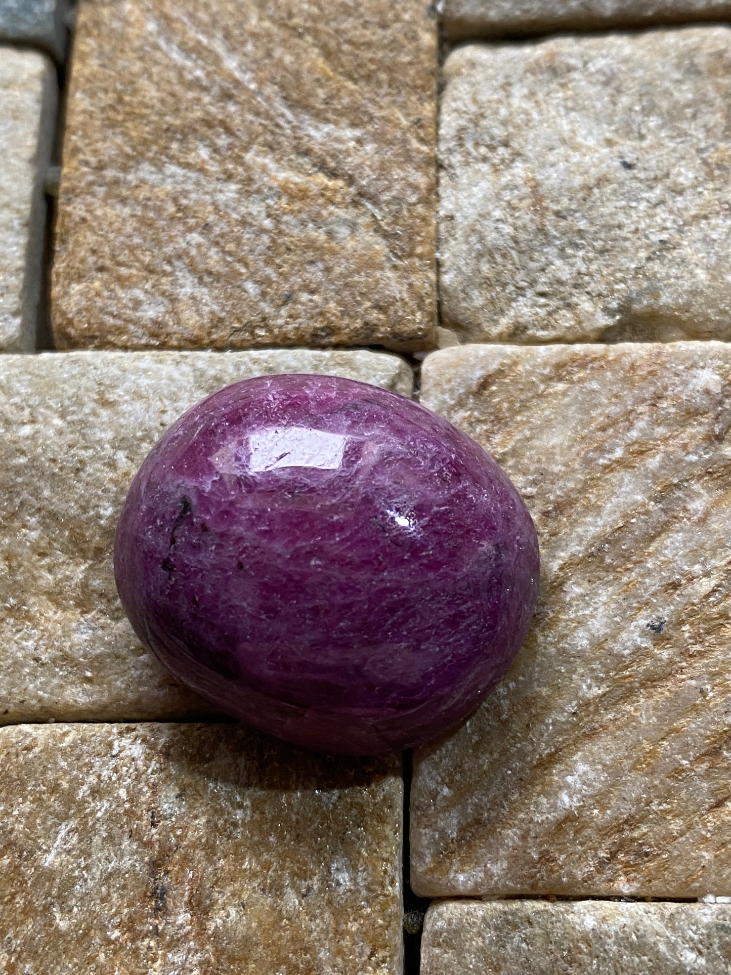 SAPPHIRE CORUNDUM SUBSTANTIAL GEMSTONE : LONGIDO, TANZANIA 45.73Ct MFG4805