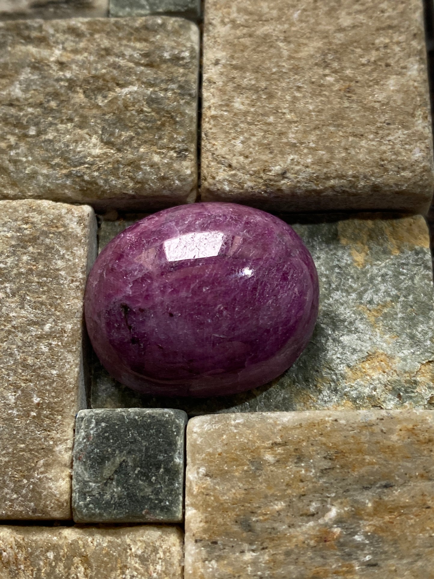 SAPPHIRE CORUNDUM SUBSTANTIAL GEMSTONE : LONGIDO, TANZANIA 45.73Ct MFG4805