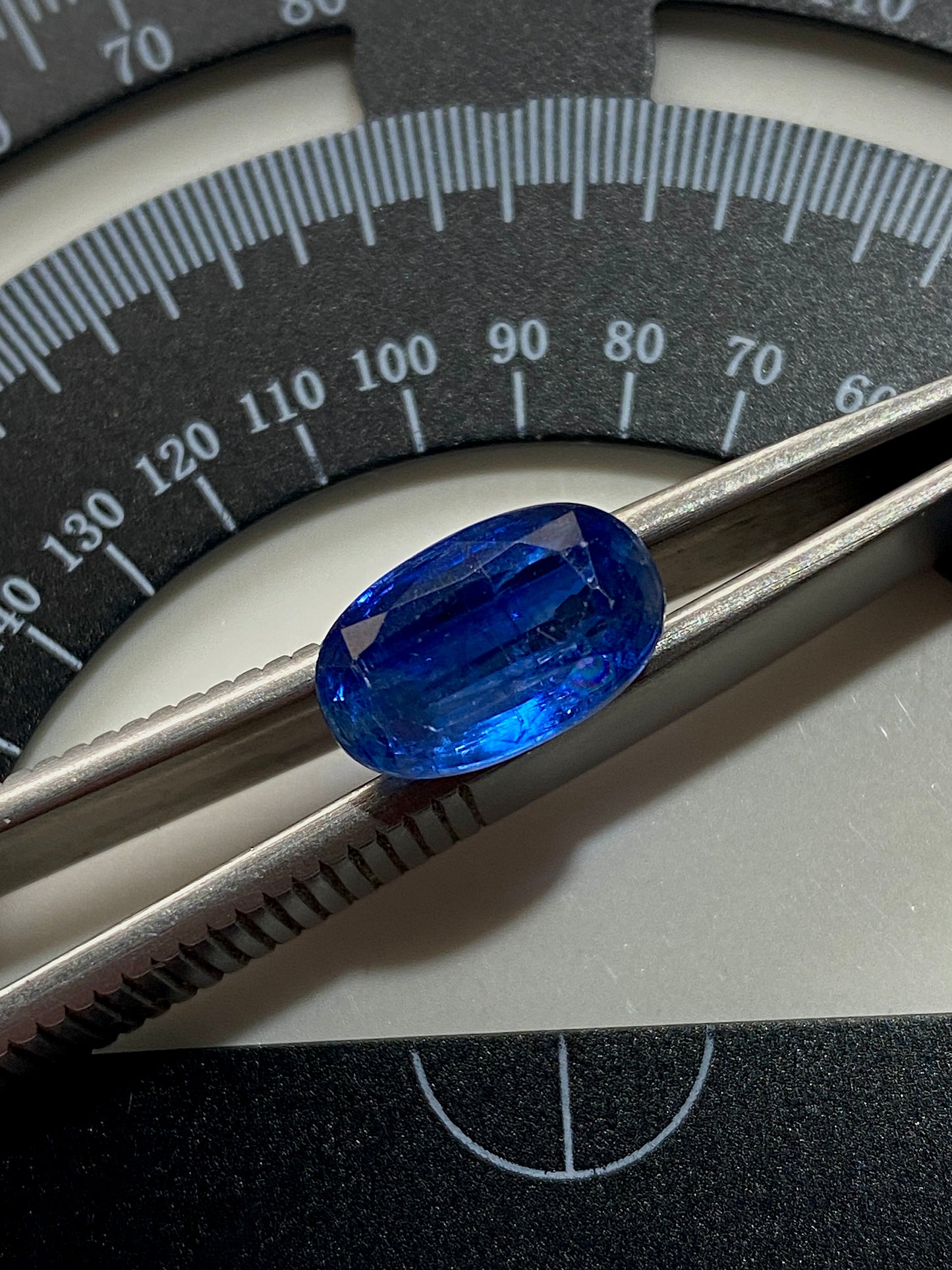 KYANITE GEMSTONE : KALI GANDAKI GORGE, MUSTANG DISTRICT, NEPAL  3.63Ct MFG4807