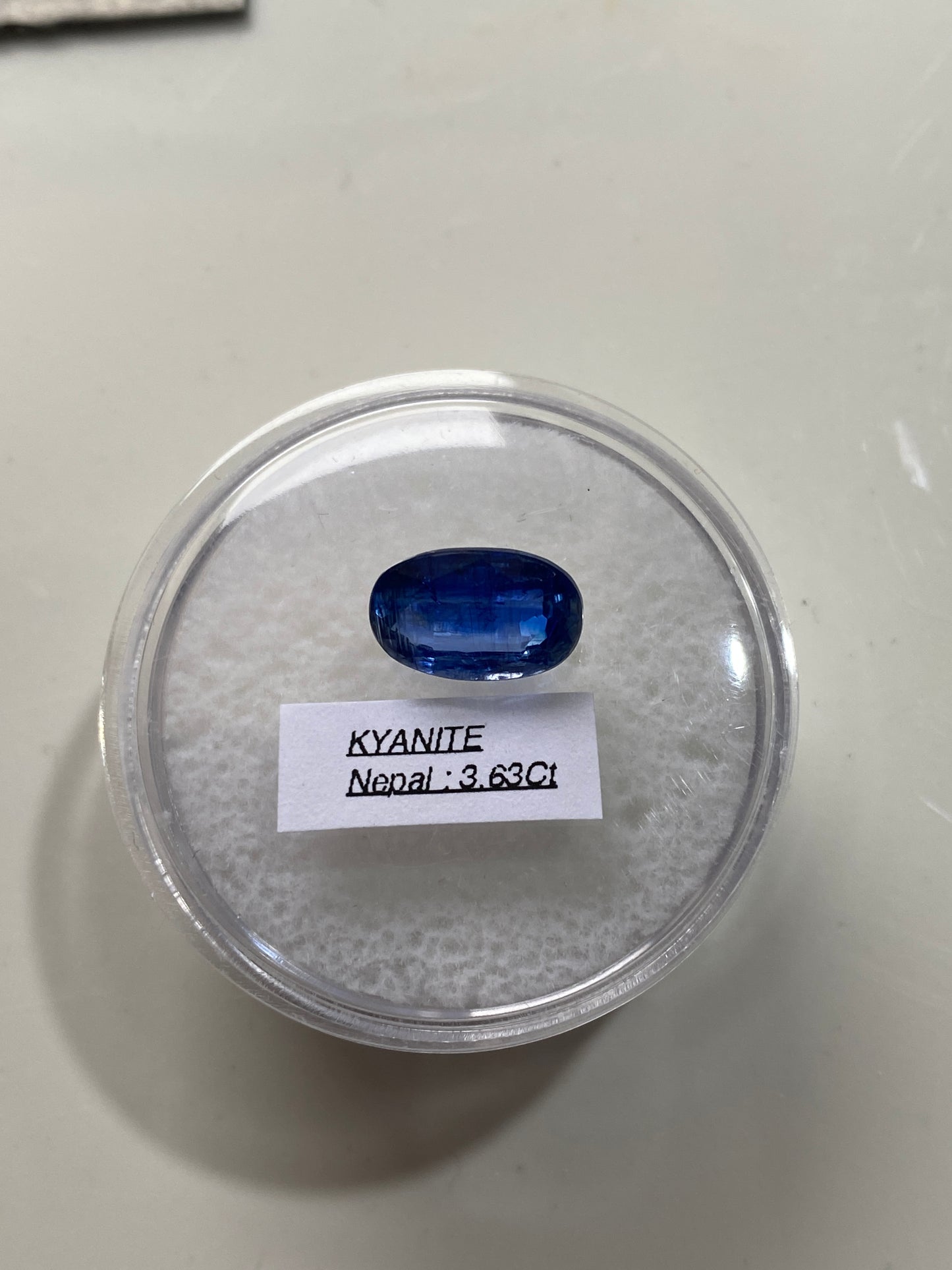 KYANITE GEMSTONE : KALI GANDAKI GORGE, MUSTANG DISTRICT, NEPAL  3.63Ct MFG4807