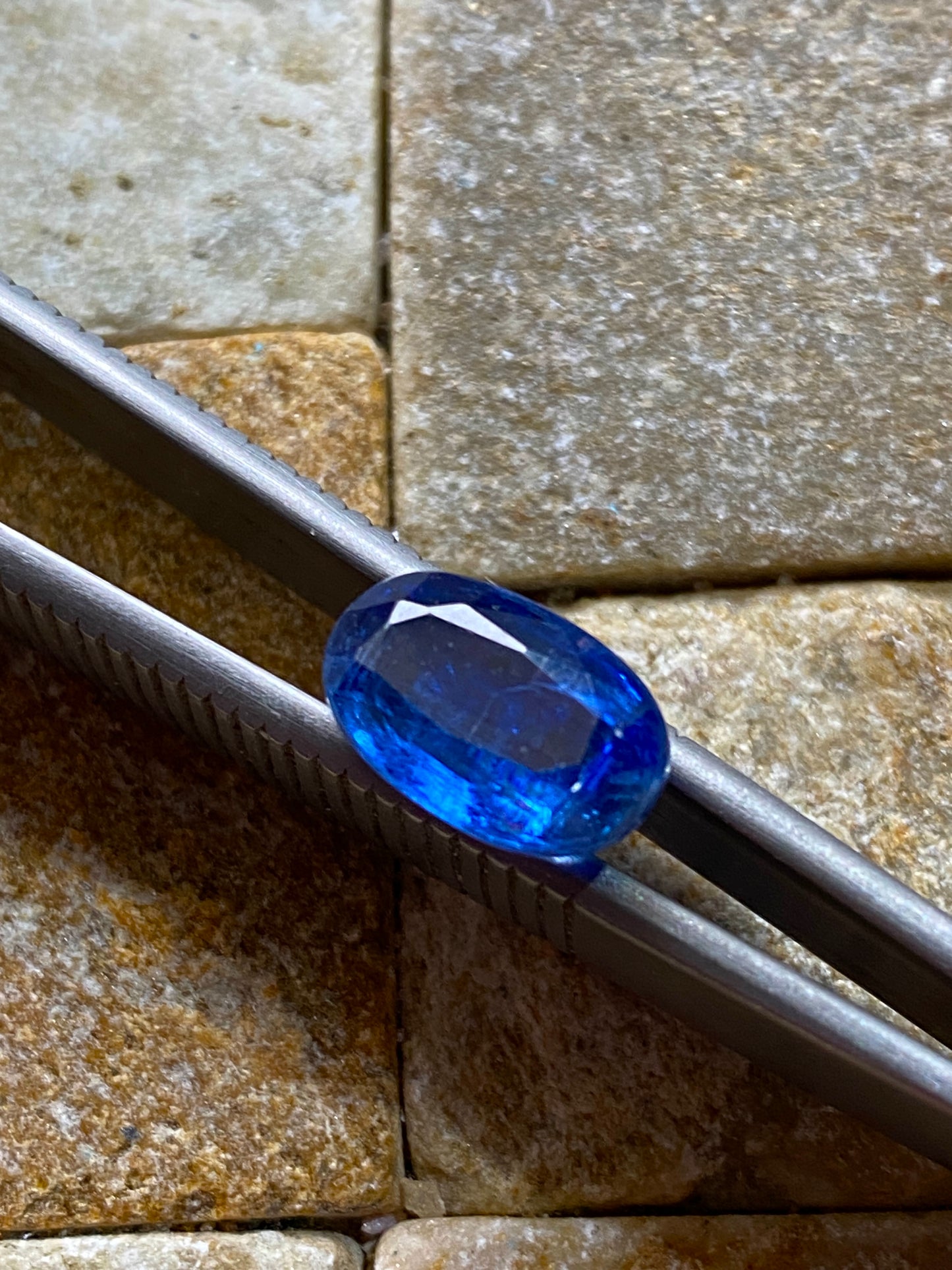 KYANITE GEMSTONE : KALI GANDAKI GORGE, MUSTANG DISTRICT, NEPAL  3.63Ct MFG4807