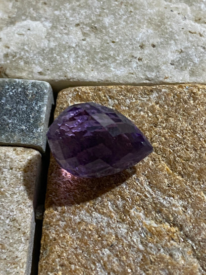 AMETHYST QUARTZ NATURAL GEMSTONE : LIVINGSTONE, ZAMBIA 7.74Ct MFG4809