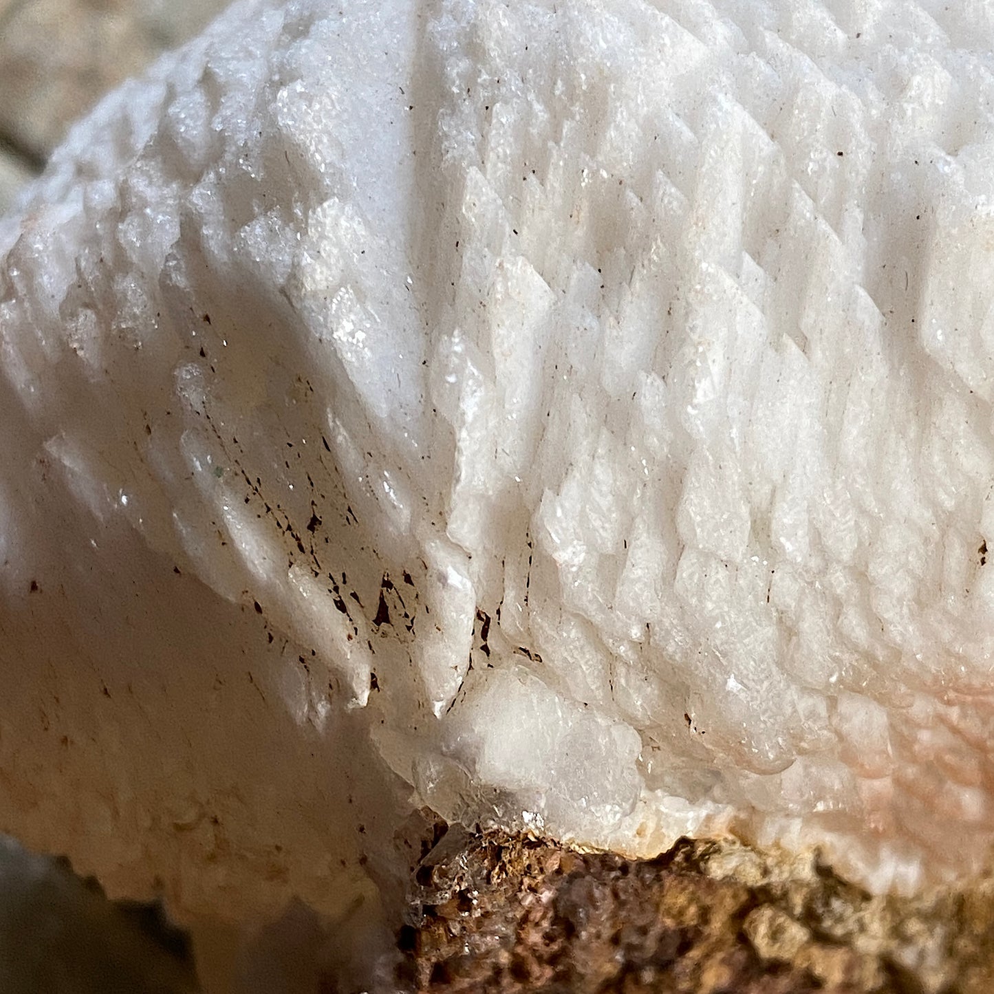 CALCITE - TAFF'S WELL QUARRY, PENTYRCH, WALES  218g MF2114