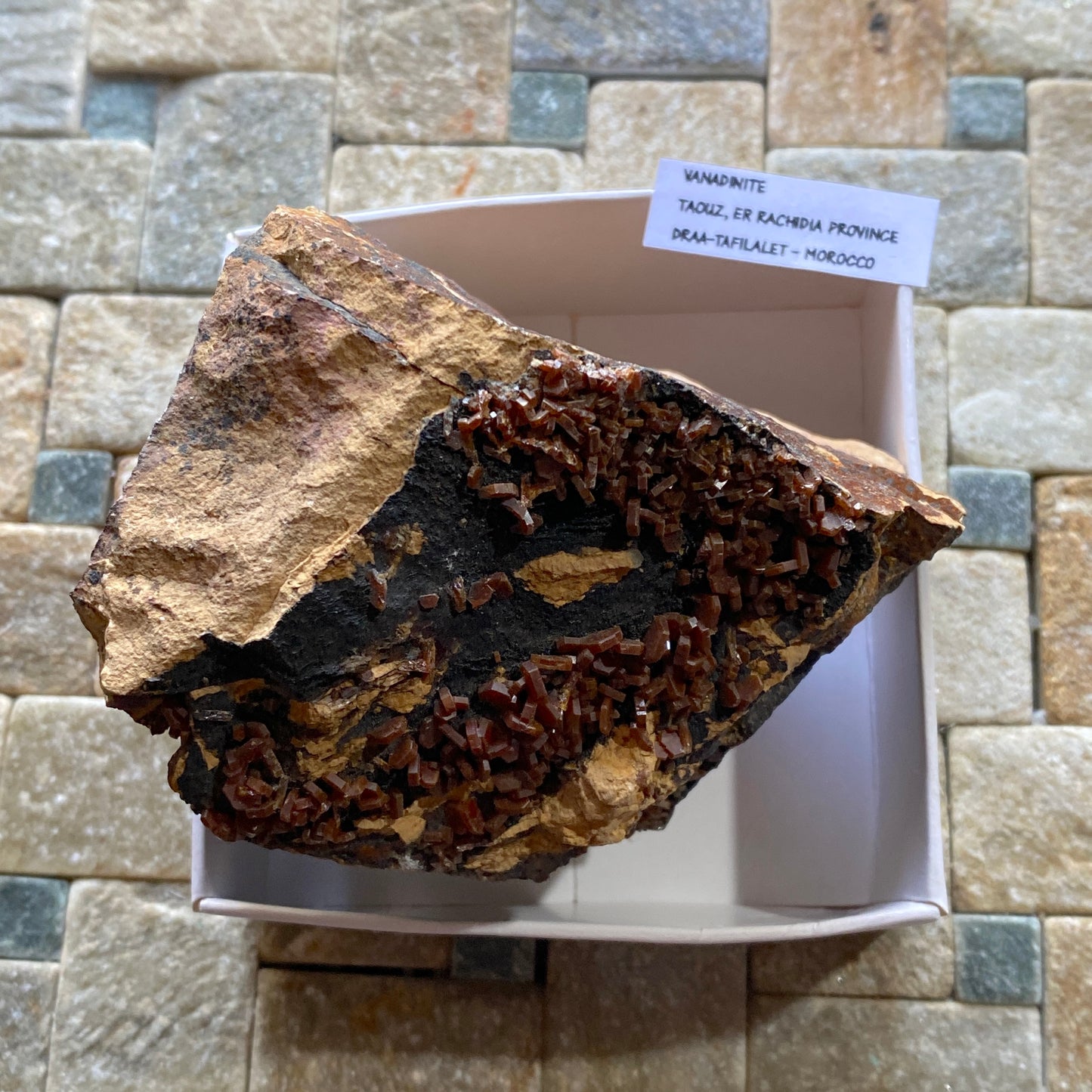 VANADINITE ON MATRIX - TAOUZ, ER RECHIDIA , DRAA-TAFILALET, MOROCCO  341g MF9852