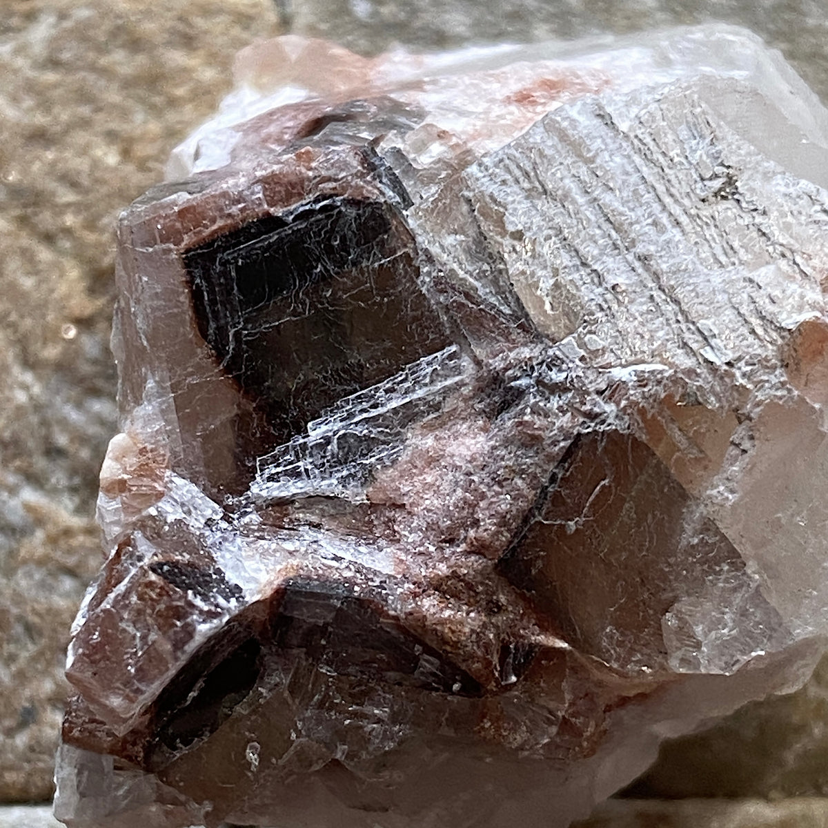 PHANTOM CALCITE : LA AURORA MINE, BOCOYNA, CHIHUAHUA, U.S.A. 20g MF5447