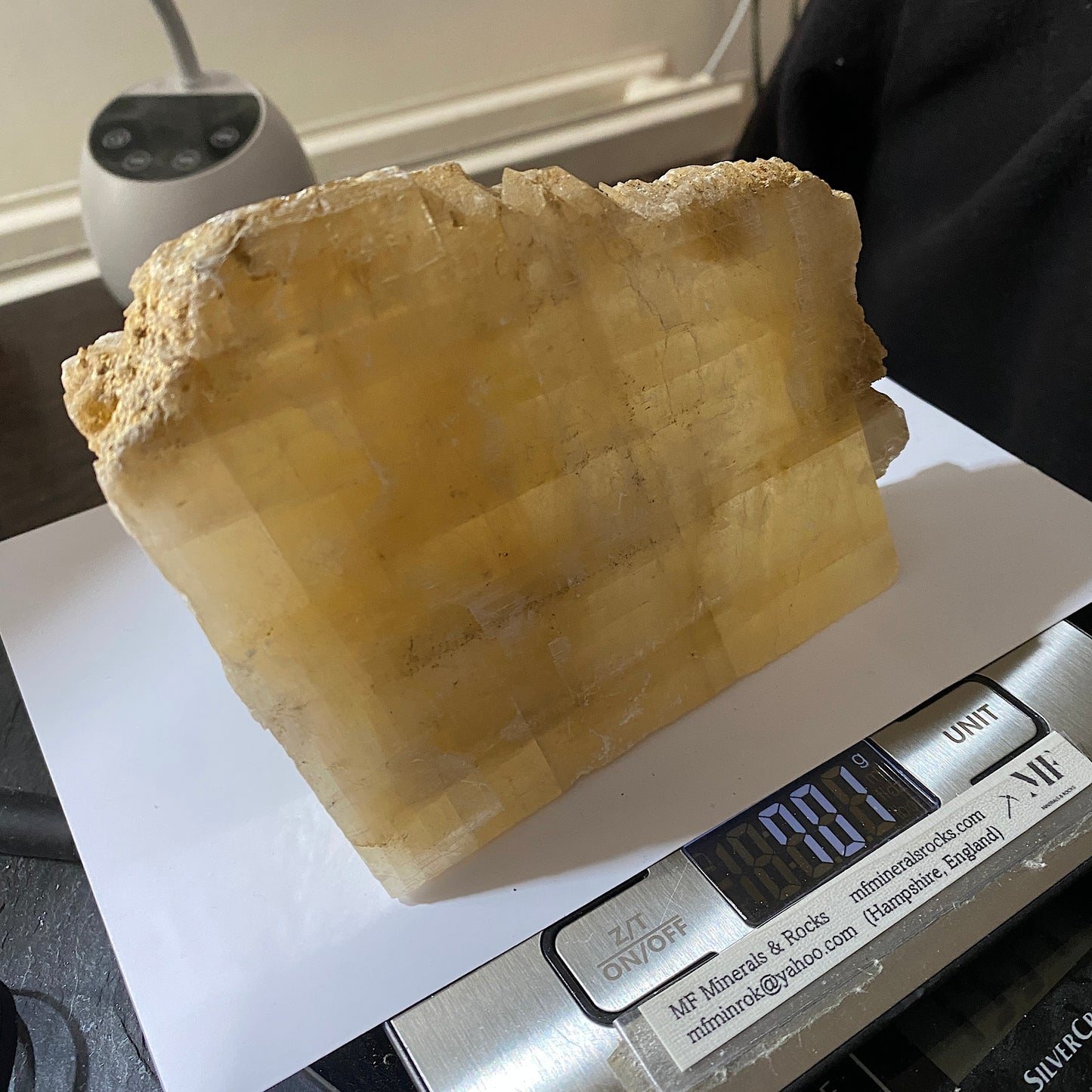 CALCITE - LARGE SPECIMEN FROM BOWERS QUARRY, ISLE OF PORTLAND, DORSET 700g MF9846