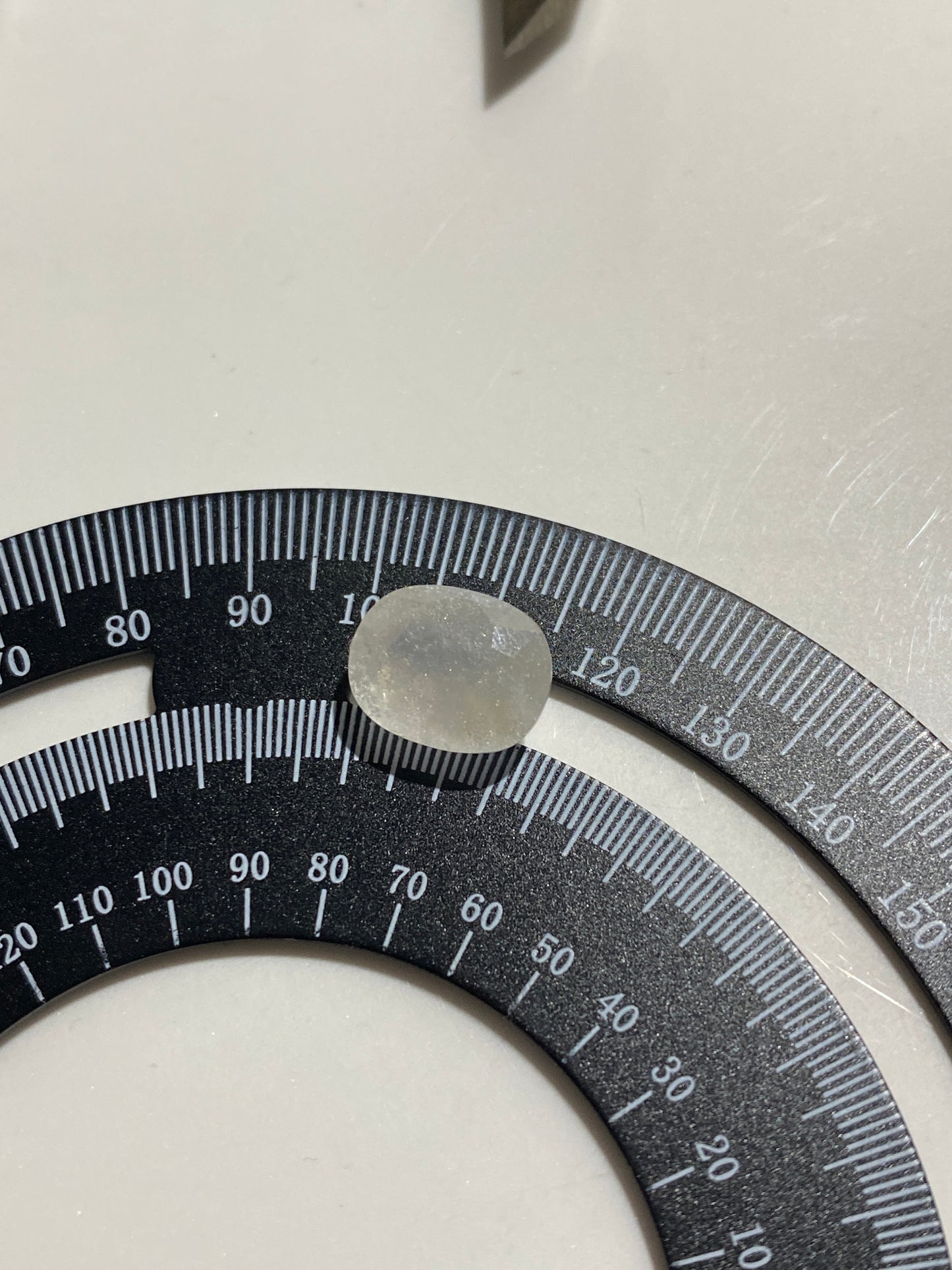 ADULARIA FELDSPAR GEMSTONE : TAMIL NADU, INDIA. 3.49Ct MFG4811