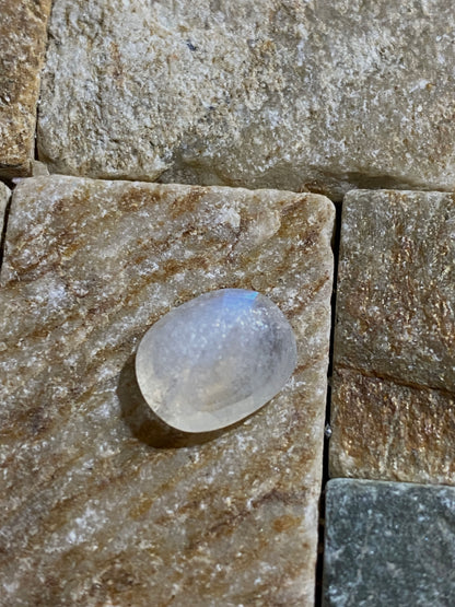 ADULARIA FELDSPAR GEMSTONE : TAMIL NADU, INDIA. 3.49Ct MFG4811