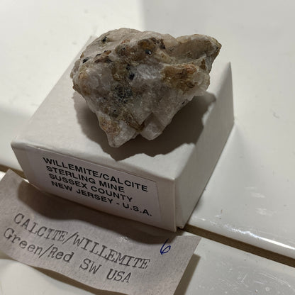 WILLEMITE & CALCITE : STERLING MINE, SUSSEX COUNTY, NEW JERSEY, U.S.A. 19g. MF5448