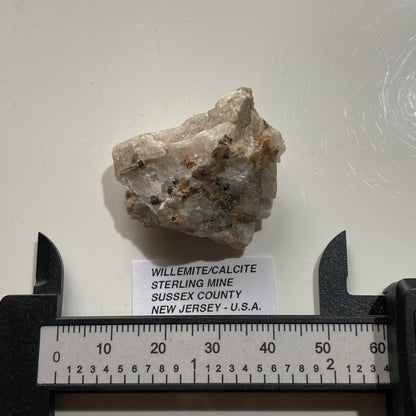 WILLEMITE & CALCITE : STERLING MINE, SUSSEX COUNTY, NEW JERSEY, U.S.A. 19g. MF5448