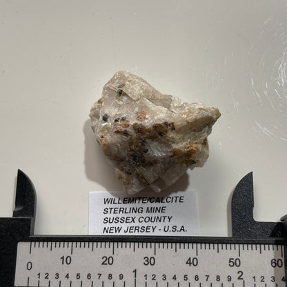 WILLEMITE & CALCITE : STERLING MINE, SUSSEX COUNTY, NEW JERSEY, U.S.A. 19g. MF5448