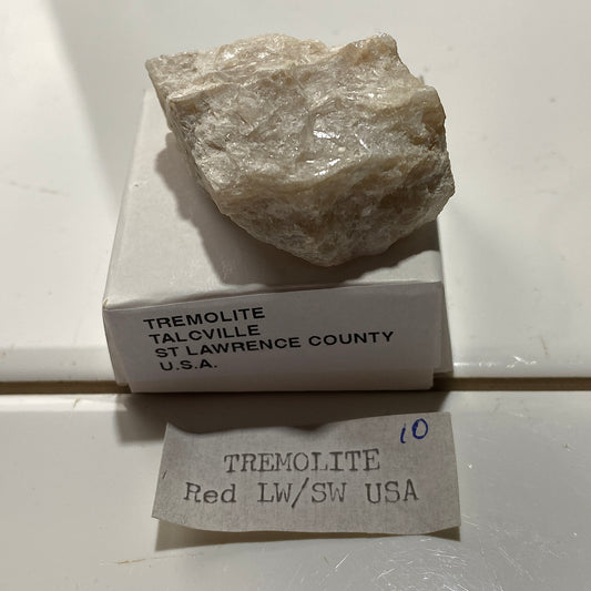 TREMOLITE : TALCVILLE, ST LAWRENCE COUNTY, NEW YORK, U.S.A.  19g  MF5449