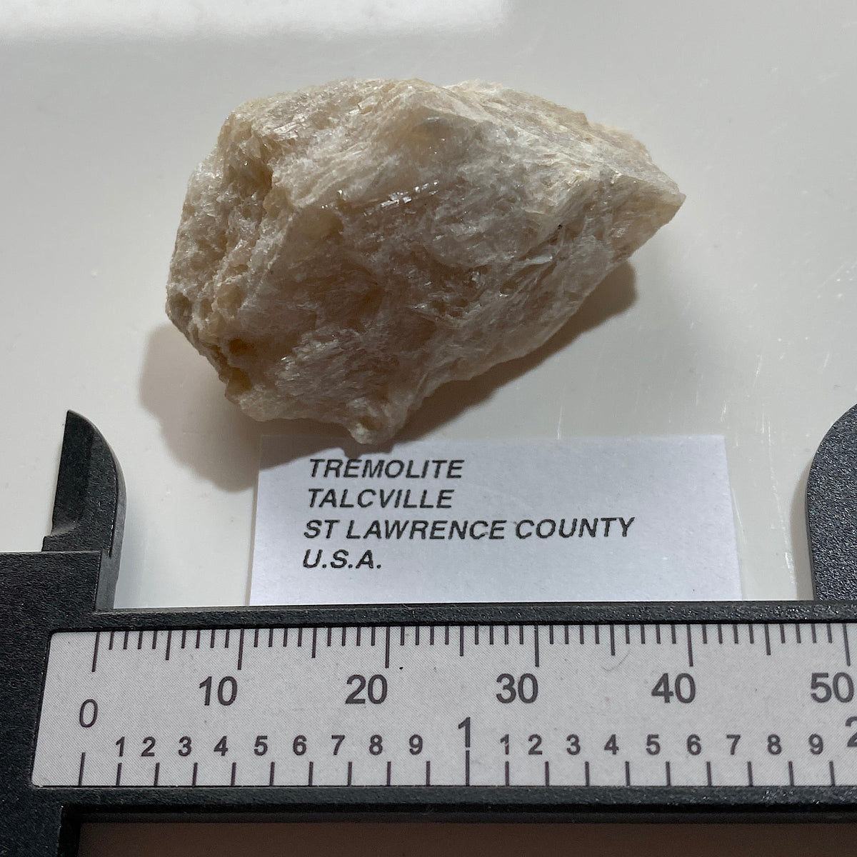 TREMOLITE : TALCVILLE, ST LAWRENCE COUNTY, NEW YORK, U.S.A.  19g  MF5449