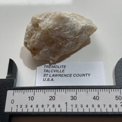 TREMOLITE : TALCVILLE, ST LAWRENCE COUNTY, NEW YORK, U.S.A.  19g  MF5449