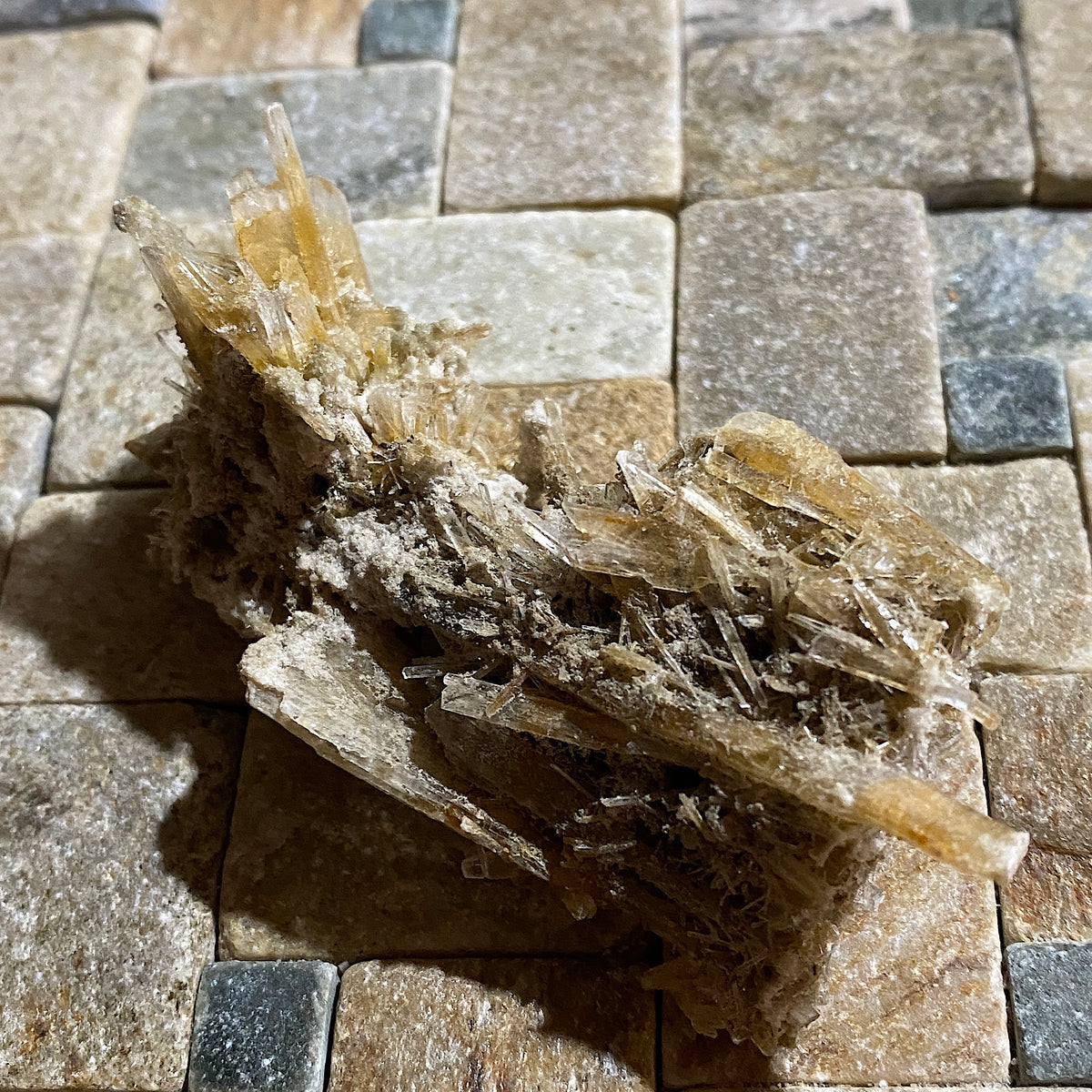 GYPSUM/SELENITE : CHINKAPOOK, VICTORIA, AUSTRALIA  31g MF5430