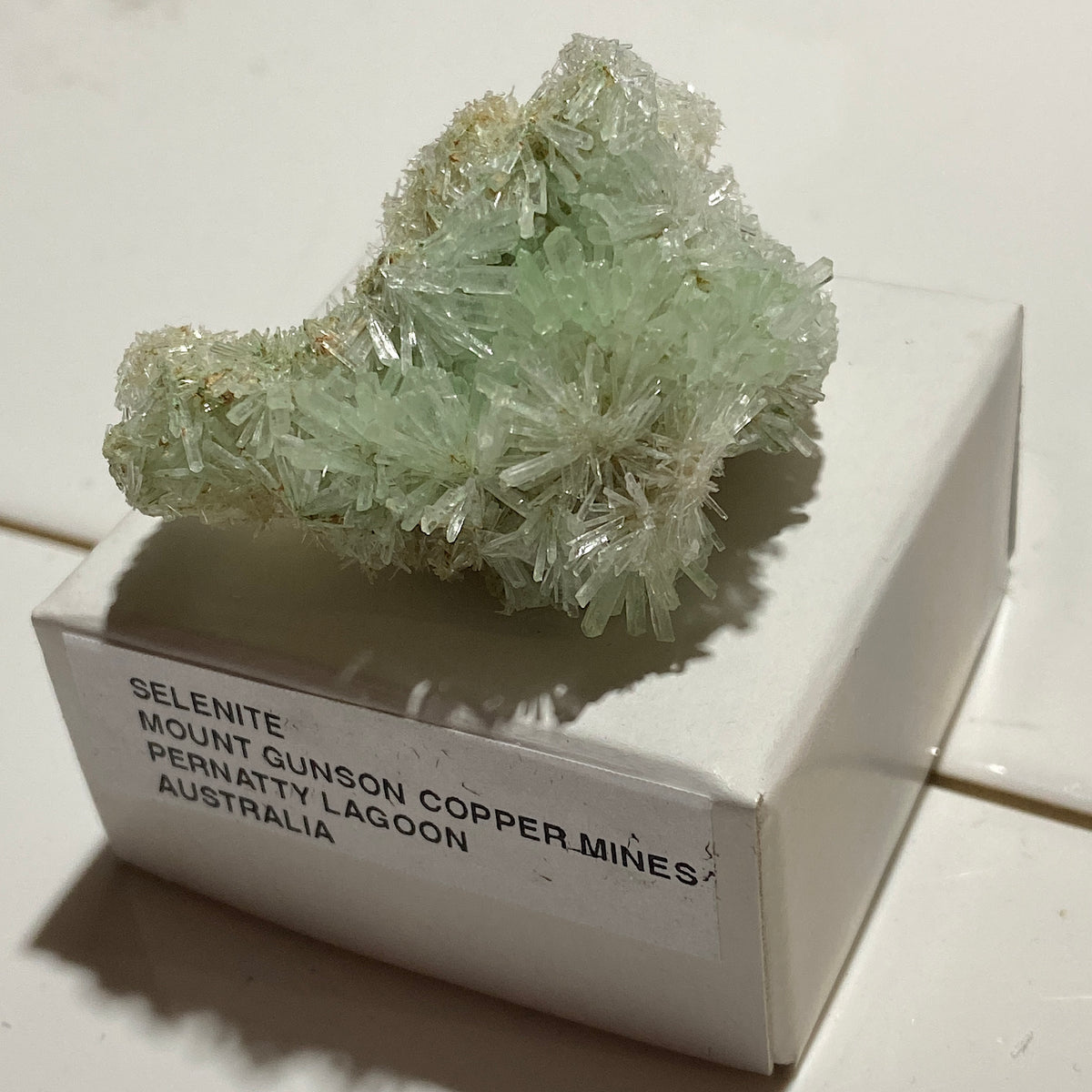 GREEN SELENITE UNIQUE TO PERNATTY LAGOON, AUSTRALIA 11g MF5433