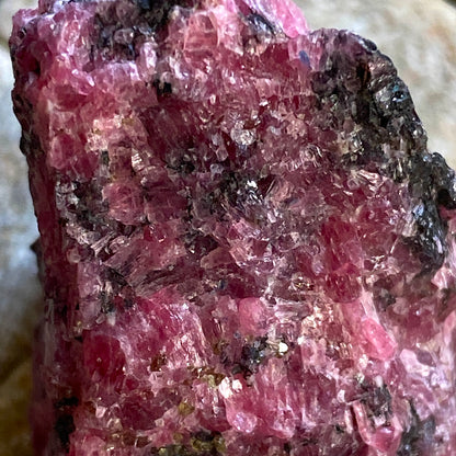 RHODONITE [ETC] - WESSELS MINE, NORTHERN CAPE, SOUTH AFRICA. 39g MF2095