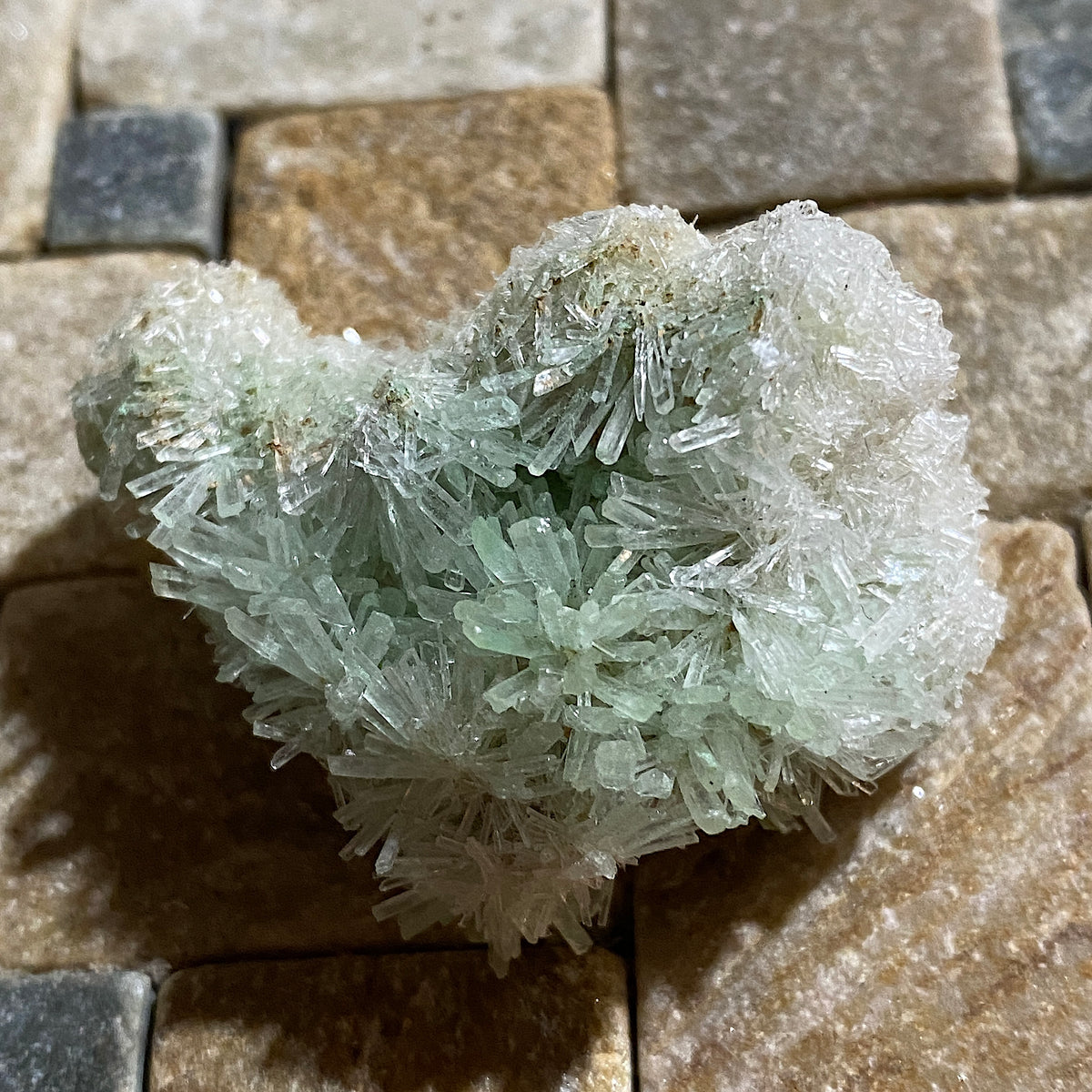 GREEN SELENITE UNIQUE TO PERNATTY LAGOON, AUSTRALIA 11g MF5433