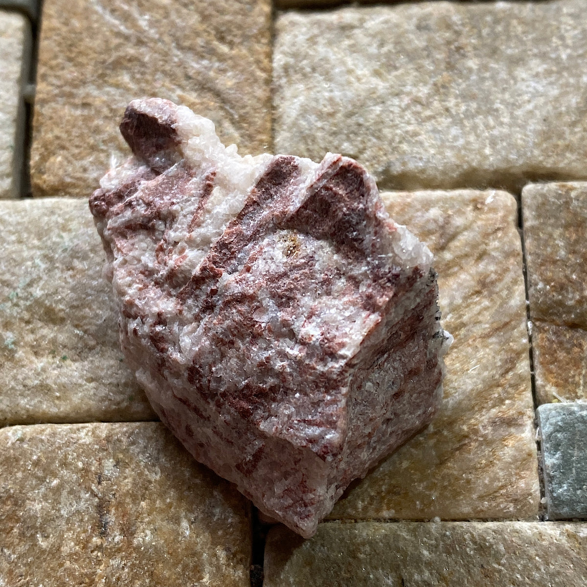CALCITE IN MATRIX :  SILVERBROOK MINE, ILSINGTON, TEIGHBRIDGE, DEVON, ENGALND 17g MF5450